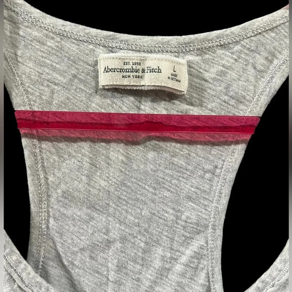 Abercrombie & Fitch size Large tank top with frills - Picture 3 of 4